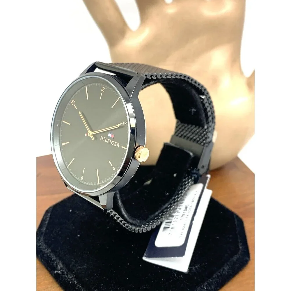 ommy Hilfiger Men's Watch 1791845 Hendrix Quartz Black Dial Stainless Steel 43mm